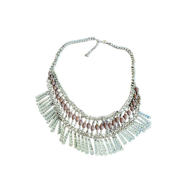 Gold Tone Beaded Icing Chocker Necklace - Picture 2 of 5